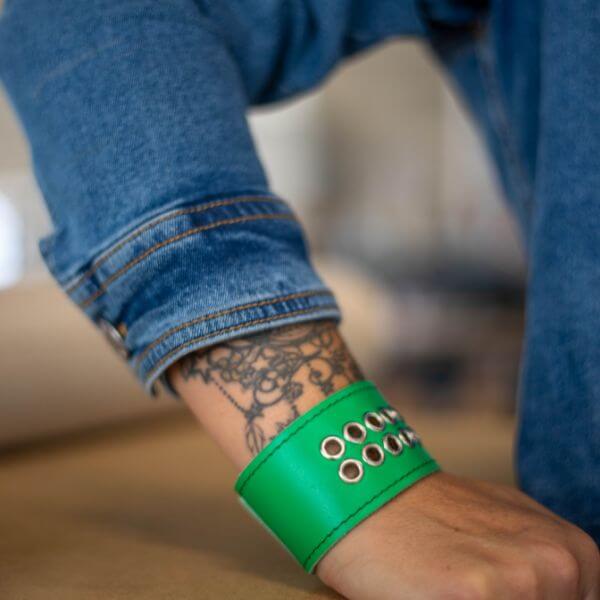 bracelet manchette cuir femme vert